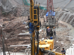 錨(mao)杆鑽施(shi)工1